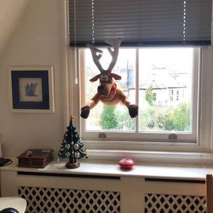 Kraschande Tomte och Ren