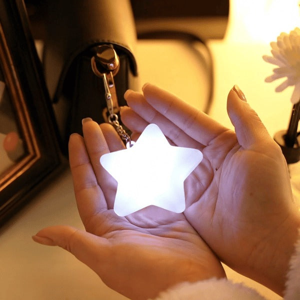 Lysande hänge med beröringssensor